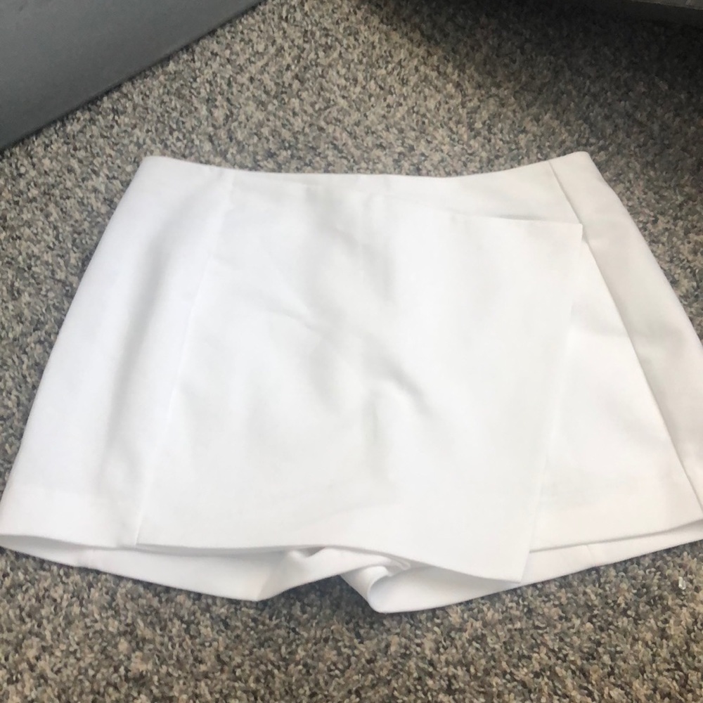 White skort